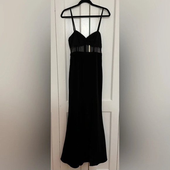 Fame & Partners Francesca Mesh Gown Maxi Dress in Black - Picture 4 of 11